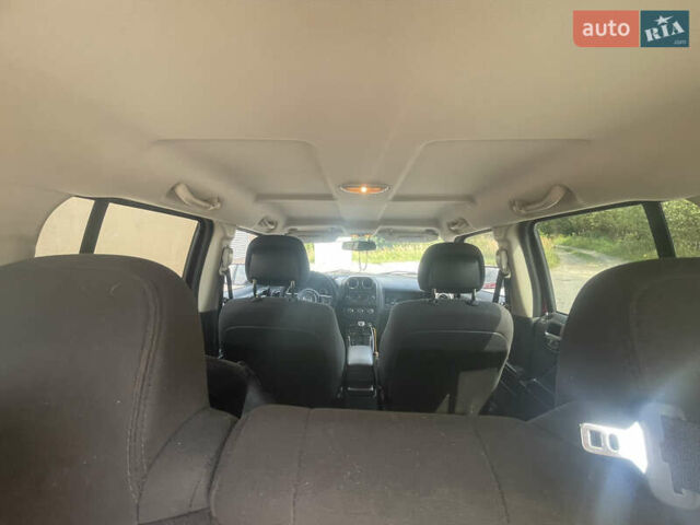 Красный Джип Патриот, объемом двигателя 2 л и пробегом 197 тыс. км за 9700 $, фото 15 на Automoto.ua