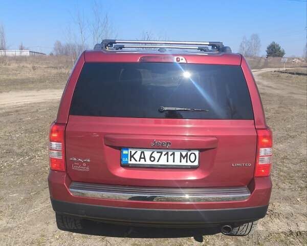 Красный Джип Патриот, объемом двигателя 2.36 л и пробегом 302 тыс. км за 8100 $, фото 4 на Automoto.ua