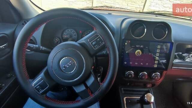 Красный Джип Патриот, объемом двигателя 2.36 л и пробегом 209 тыс. км за 9800 $, фото 12 на Automoto.ua