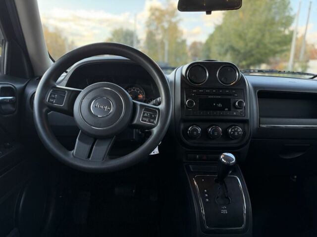 Красный Джип Патриот, объемом двигателя 2.4 л и пробегом 157 тыс. км за 9999 $, фото 21 на Automoto.ua