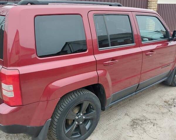 Красный Джип Патриот, объемом двигателя 2 л и пробегом 150 тыс. км за 8000 $, фото 7 на Automoto.ua