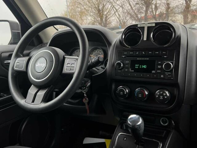 Красный Джип Патриот, объемом двигателя 2.4 л и пробегом 161 тыс. км за 8750 $, фото 12 на Automoto.ua