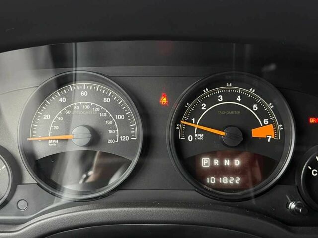 Красный Джип Патриот, объемом двигателя 2.4 л и пробегом 161 тыс. км за 8750 $, фото 7 на Automoto.ua