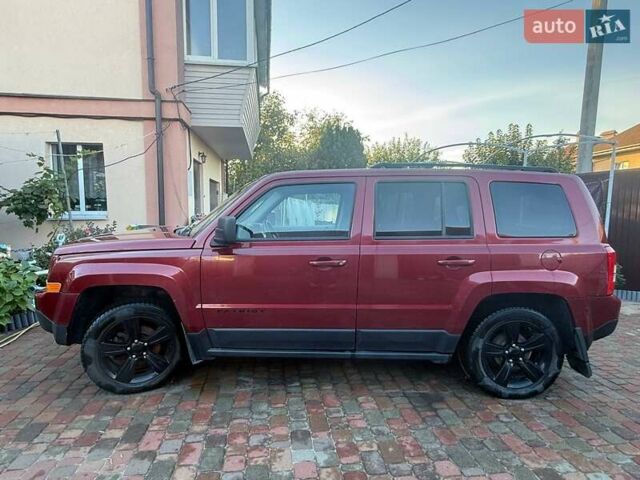 Красный Джип Патриот, объемом двигателя 2 л и пробегом 150 тыс. км за 8000 $, фото 2 на Automoto.ua