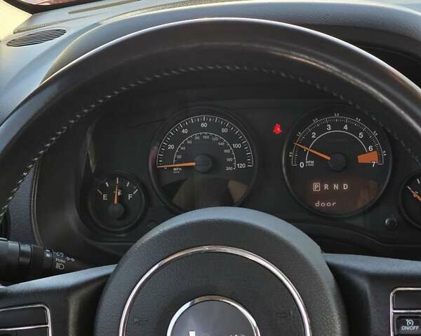 Красный Джип Патриот, объемом двигателя 2 л и пробегом 93 тыс. км за 12500 $, фото 10 на Automoto.ua