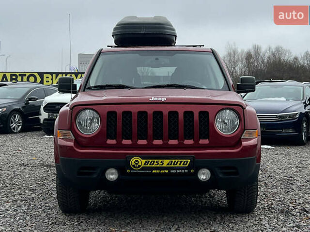 Красный Джип Патриот, объемом двигателя 2.36 л и пробегом 161 тыс. км за 8750 $, фото 1 на Automoto.ua