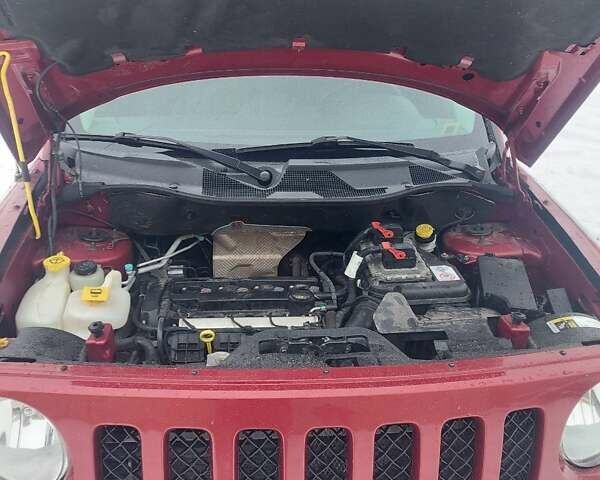Червоний Джип Patriot, об'ємом двигуна 2 л та пробігом 138 тис. км за 12500 $, фото 8 на Automoto.ua