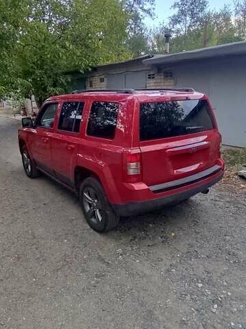 Джип Патриот 2016 в Кривом Роге на Automoto.ua Красный Джип Патриот, объемом двигателя 2 л и пробегом 86 тыс. км за 12000 $, фото 2 на Automoto.ua