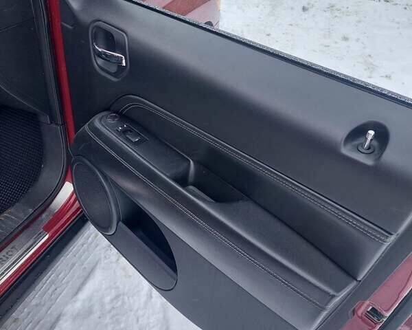 Красный Джип Патриот, объемом двигателя 2 л и пробегом 138 тыс. км за 11100 $, фото 12 на Automoto.ua