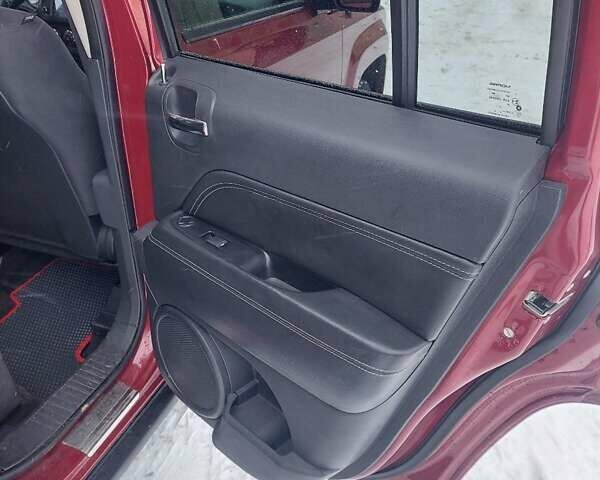 Красный Джип Патриот, объемом двигателя 2 л и пробегом 138 тыс. км за 11100 $, фото 11 на Automoto.ua