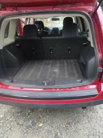 Джип Патриот 2016 в Кривом Роге на Automoto.ua Красный Джип Патриот, объемом двигателя 2 л и пробегом 86 тыс. км за 12000 $, фото 21 на Automoto.ua