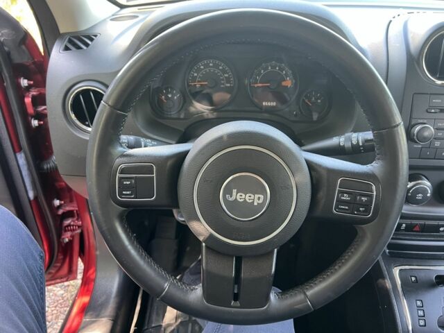 Красный Джип Патриот, объемом двигателя 0 л и пробегом 139 тыс. км за 10999 $, фото 5 на Automoto.ua