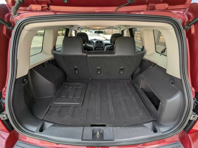 Красный Джип Патриот, объемом двигателя 2.4 л и пробегом 59 тыс. км за 4600 $, фото 14 на Automoto.ua