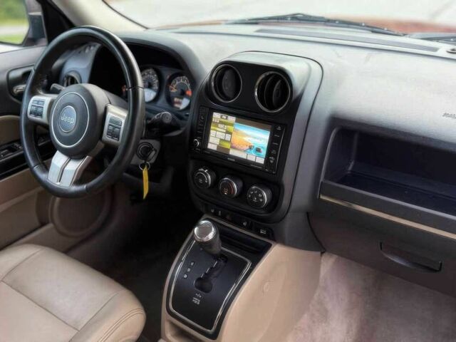 Красный Джип Патриот, объемом двигателя 2.4 л и пробегом 57 тыс. км за 7800 $, фото 9 на Automoto.ua