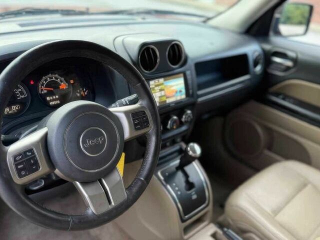 Красный Джип Патриот, объемом двигателя 2.4 л и пробегом 57 тыс. км за 7800 $, фото 8 на Automoto.ua