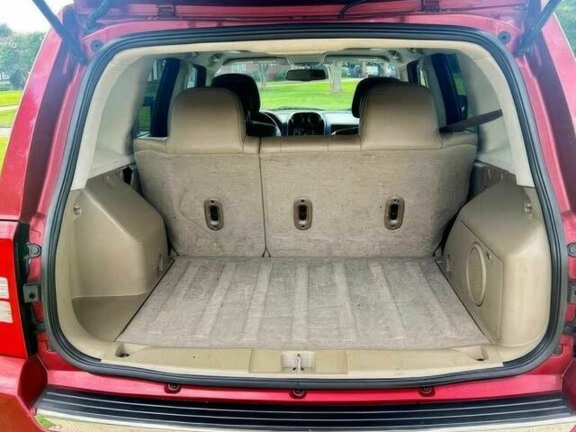 Красный Джип Патриот, объемом двигателя 2 л и пробегом 68 тыс. км за 2800 $, фото 9 на Automoto.ua