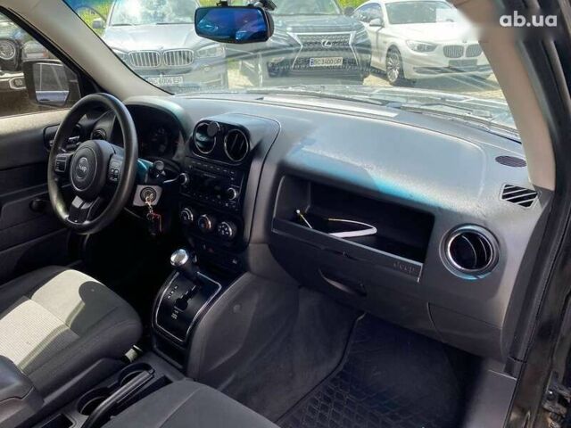 Джип Патриот, объемом двигателя 2 л и пробегом 217 тыс. км за 8000 $, фото 8 на Automoto.ua