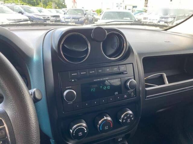 Джип Патриот, объемом двигателя 2 л и пробегом 217 тыс. км за 8000 $, фото 12 на Automoto.ua