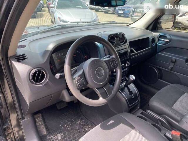 Джип Патриот, объемом двигателя 2 л и пробегом 217 тыс. км за 8000 $, фото 9 на Automoto.ua