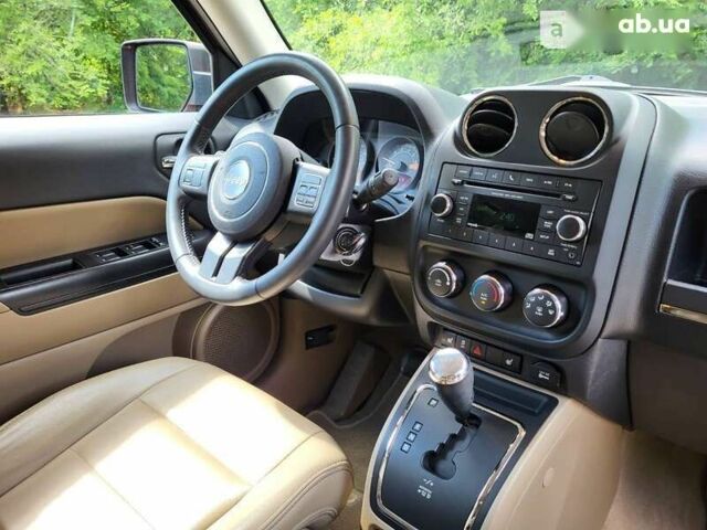 Джип Патриот, объемом двигателя 2.4 л и пробегом 51 тыс. км за 14800 $, фото 5 на Automoto.ua