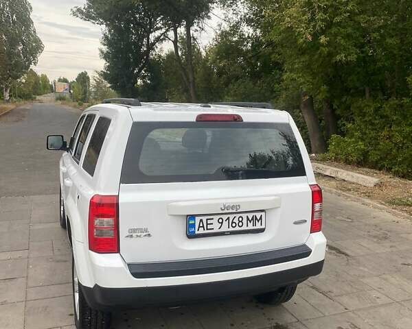 Джип Патриот, объемом двигателя 2.36 л и пробегом 190 тыс. км за 9000 $, фото 10 на Automoto.ua