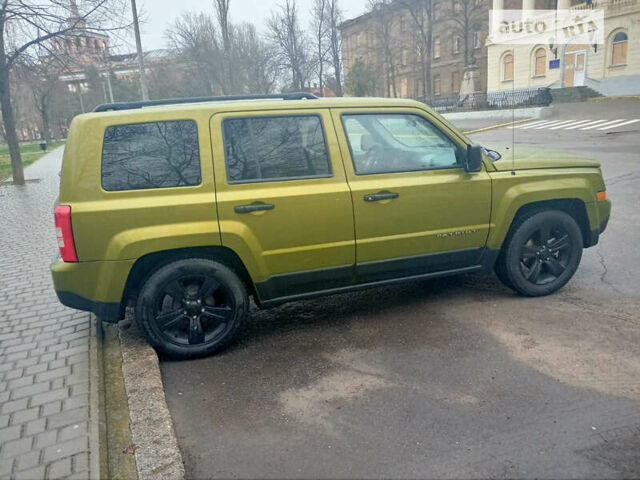 Джип Patriot, об'ємом двигуна 2 л та пробігом 212 тис. км за 8299 $, фото 2 на Automoto.ua