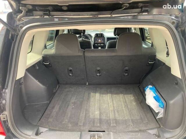 Джип Патриот, объемом двигателя 0 л и пробегом 310 тыс. км за 8800 $, фото 21 на Automoto.ua