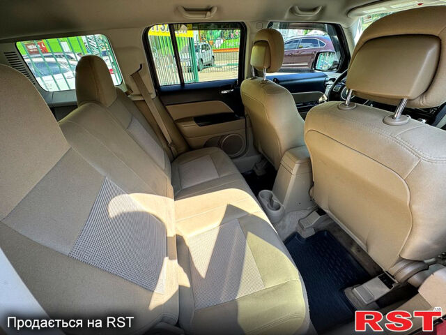 Джип Патриот, объемом двигателя 2.4 л и пробегом 102 тыс. км за 9700 $, фото 8 на Automoto.ua