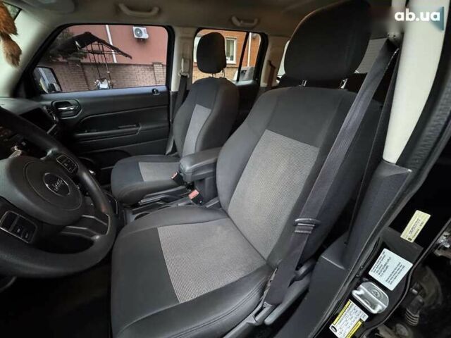 Джип Patriot, об'ємом двигуна 0 л та пробігом 283 тис. км за 8900 $, фото 2 на Automoto.ua