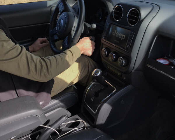 Джип Патриот, объемом двигателя 2.36 л и пробегом 60 тыс. км за 16000 $, фото 11 на Automoto.ua