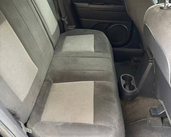 Джип Патриот, объемом двигателя 2 л и пробегом 207 тыс. км за 10000 $, фото 7 на Automoto.ua