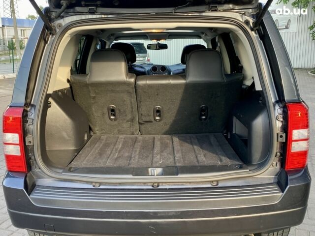 Серый Джип Патриот, объемом двигателя 0 л и пробегом 213 тыс. км за 13400 $, фото 19 на Automoto.ua