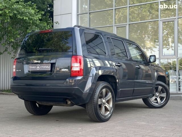 Серый Джип Патриот, объемом двигателя 0 л и пробегом 213 тыс. км за 13400 $, фото 3 на Automoto.ua