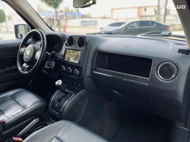 Серый Джип Патриот, объемом двигателя 0 л и пробегом 213 тыс. км за 13400 $, фото 12 на Automoto.ua