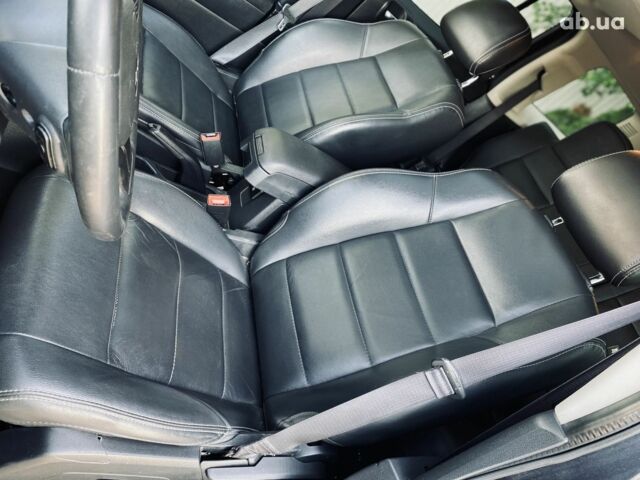 Серый Джип Патриот, объемом двигателя 0 л и пробегом 213 тыс. км за 13400 $, фото 7 на Automoto.ua