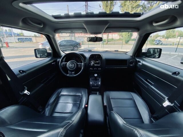 Серый Джип Патриот, объемом двигателя 0 л и пробегом 213 тыс. км за 13400 $, фото 13 на Automoto.ua