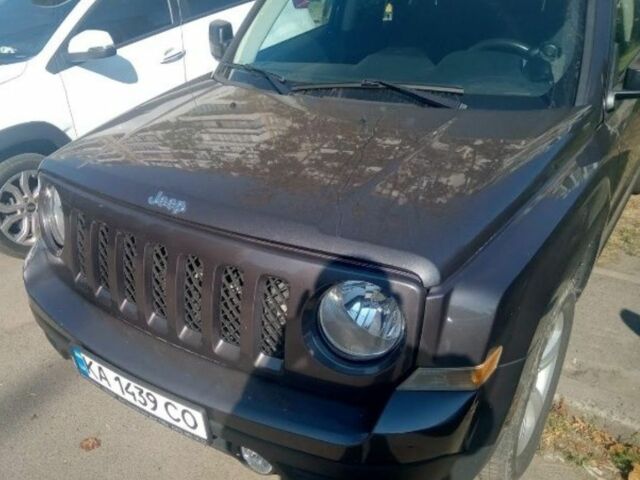 Серый Джип Патриот, объемом двигателя 2 л и пробегом 160 тыс. км за 11593 $, фото 3 на Automoto.ua