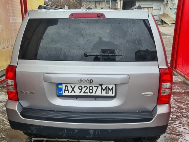 Серый Джип Патриот, объемом двигателя 2.4 л и пробегом 164 тыс. км за 10500 $, фото 14 на Automoto.ua