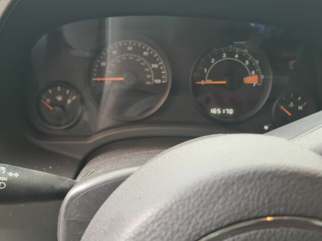 Серый Джип Патриот, объемом двигателя 2.4 л и пробегом 164 тыс. км за 10500 $, фото 8 на Automoto.ua