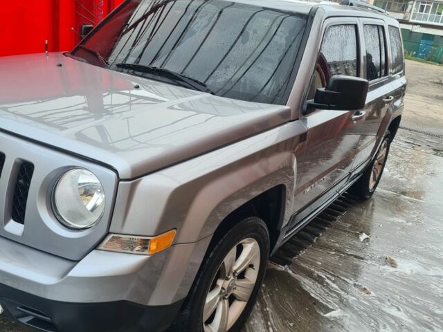 Серый Джип Патриот, объемом двигателя 2.4 л и пробегом 164 тыс. км за 10500 $, фото 11 на Automoto.ua