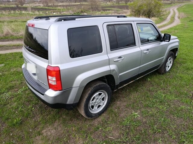 Серый Джип Патриот, объемом двигателя 2.4 л и пробегом 170 тыс. км за 8500 $, фото 5 на Automoto.ua