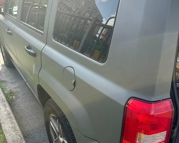 Серый Джип Патриот, объемом двигателя 2.36 л и пробегом 192 тыс. км за 9000 $, фото 14 на Automoto.ua