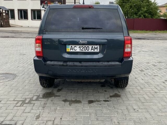 Серый Джип Патриот, объемом двигателя 2.4 л и пробегом 275 тыс. км за 7200 $, фото 5 на Automoto.ua