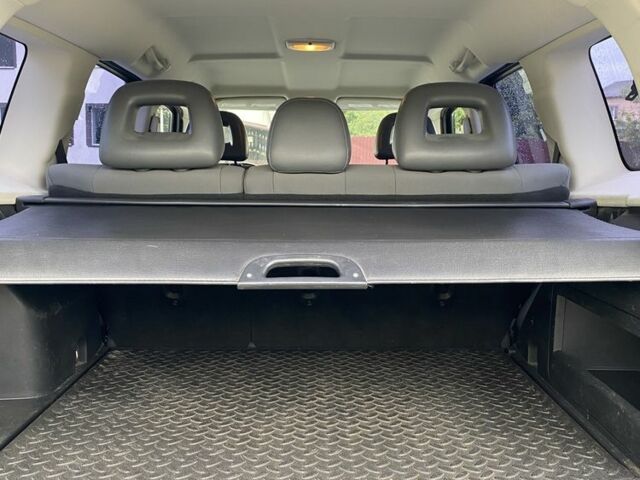 Серый Джип Патриот, объемом двигателя 2.4 л и пробегом 275 тыс. км за 7200 $, фото 11 на Automoto.ua