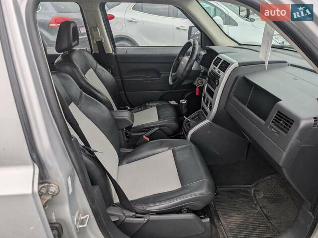 Джип Патриот 2008 в Ровно на Automoto.ua Серый Джип Патриот, объемом двигателя 2.36 л и пробегом 202 тыс. км за 4750 $, фото 34 на Automoto.ua