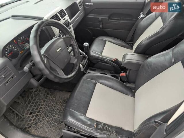 Джип Патриот 2008 в Ровно на Automoto.ua Серый Джип Патриот, объемом двигателя 2.36 л и пробегом 202 тыс. км за 4750 $, фото 23 на Automoto.ua