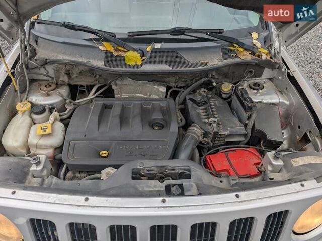 Джип Патриот 2008 в Ровно на Automoto.ua Серый Джип Патриот, объемом двигателя 2.36 л и пробегом 202 тыс. км за 4750 $, фото 43 на Automoto.ua