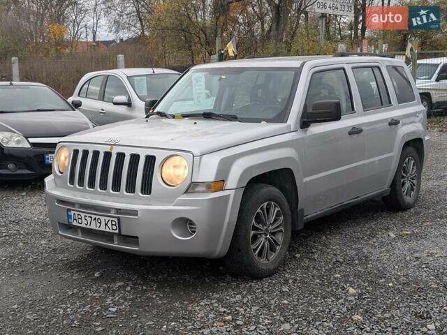 Джип Патриот 2008 в Ровно на Automoto.ua Серый Джип Патриот, объемом двигателя 2.36 л и пробегом 202 тыс. км за 4750 $, фото 2 на Automoto.ua