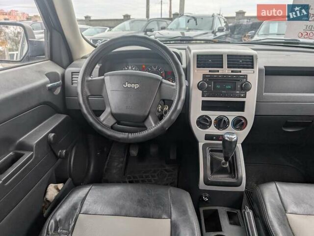 Джип Патриот 2008 в Ровно на Automoto.ua Серый Джип Патриот, объемом двигателя 2.36 л и пробегом 202 тыс. км за 4750 $, фото 33 на Automoto.ua