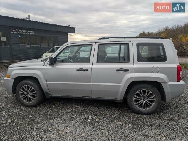 Джип Патриот 2008 в Ровно на Automoto.ua Серый Джип Патриот, объемом двигателя 2.36 л и пробегом 202 тыс. км за 4750 $, фото 19 на Automoto.ua